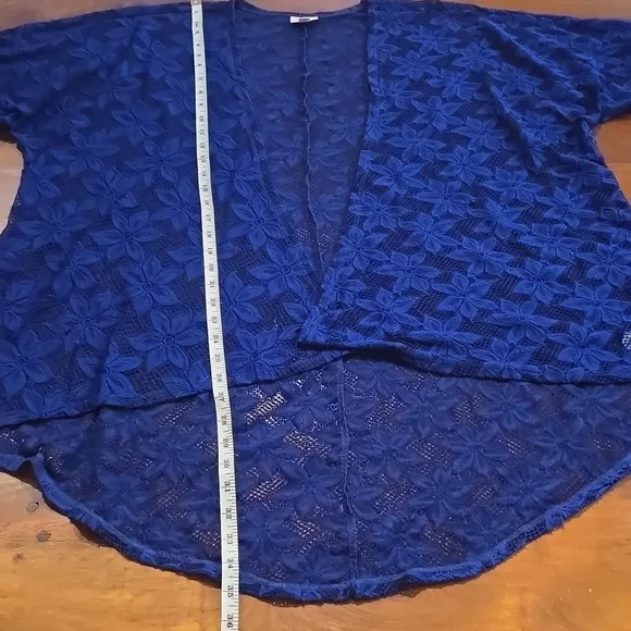 Lularoe Blue Floral Lace Kimono Size Medium - Picture 10 of 10
